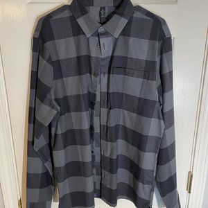 Lululemon Men's LS Flannel Shirt Size L. EUC.